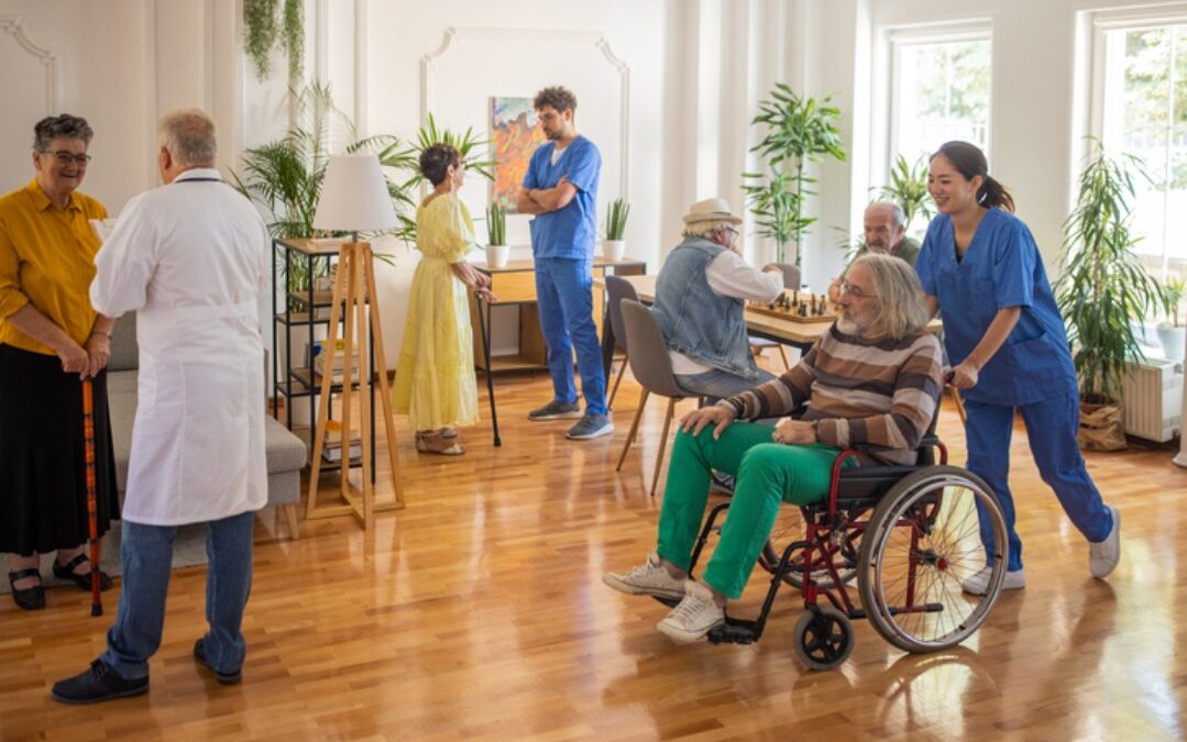 Jaką opiekę nad osobami starszymi zapewniają domy seniora?